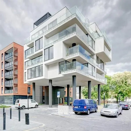 Apartament *